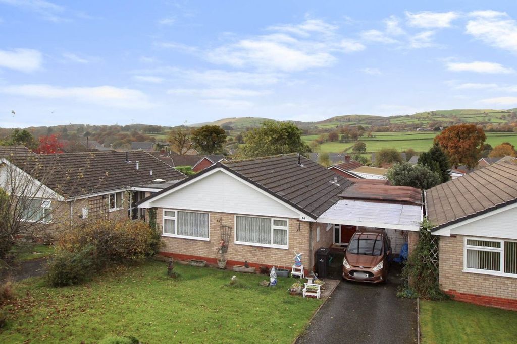 Property photo 1 of 34