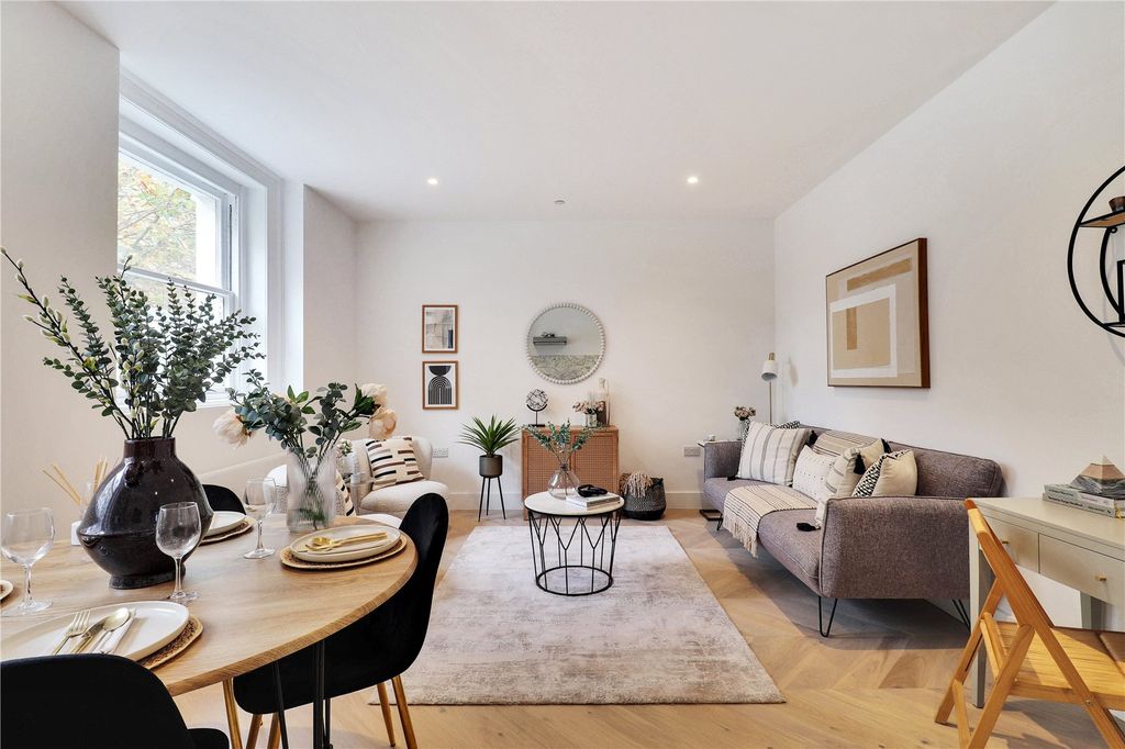 Property photo 3 of 7 Apt 1 Living/Dining