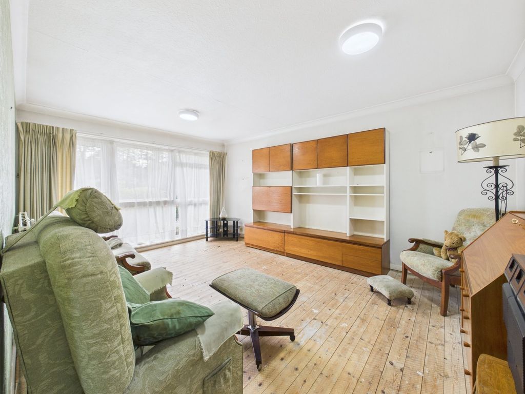 Property photo 2 of 8 Picture No. 01