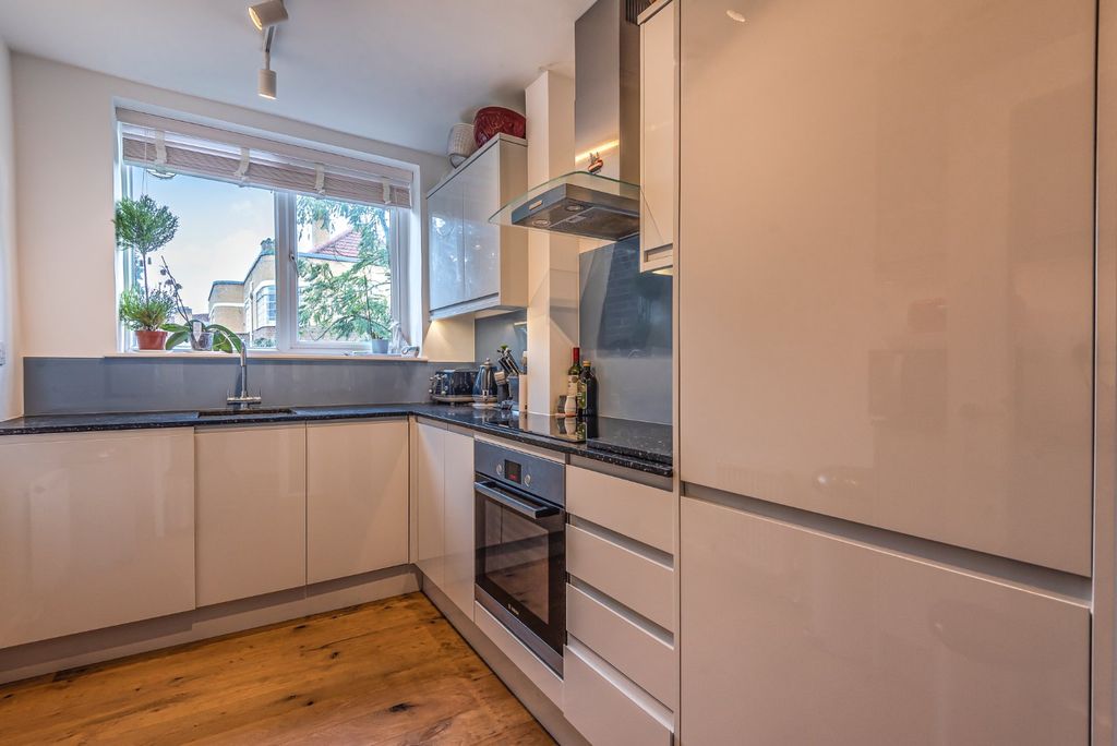 Property photo 2 of 6 Picture No. 02