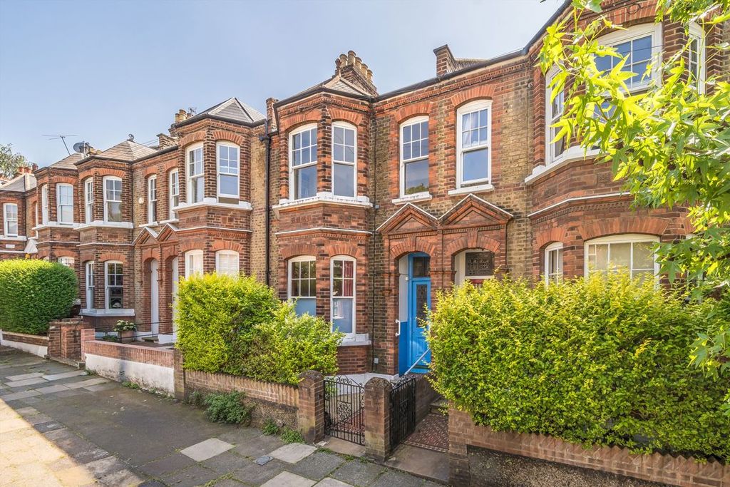 Property photo 1 of 7