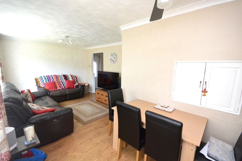 Property photo 3 of 15 Picture No. 05