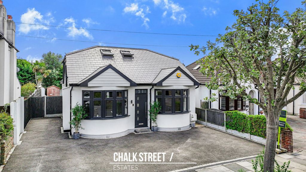 Property photo 1 of 34
