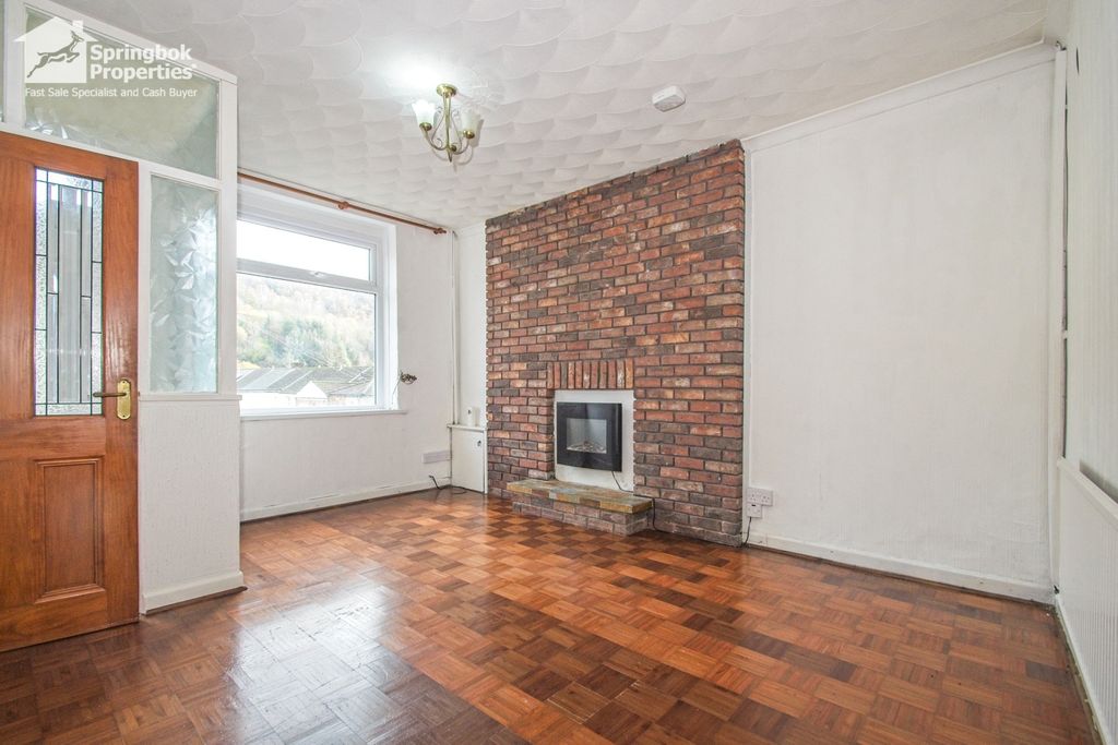 Property photo 2 of 17 Image 1