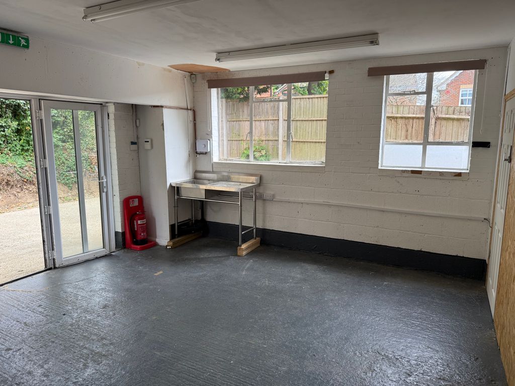 Property photo 1 of 3