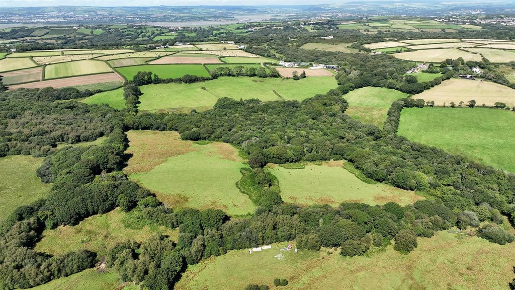 Property photo 3 of 4 Sequence 01.00_03_50_22.Still015.Jpg