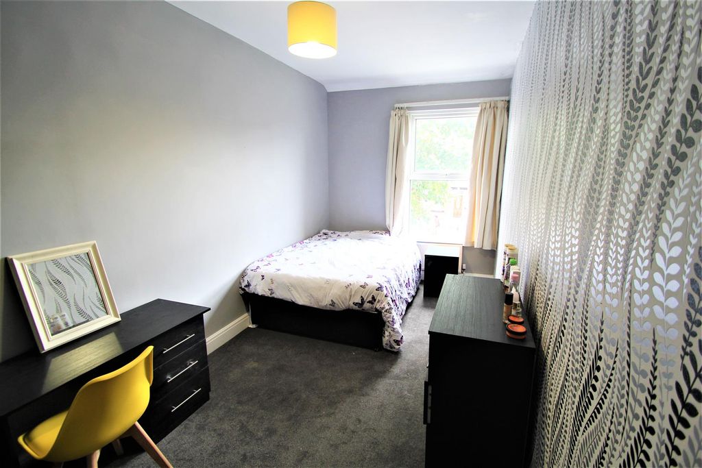 Property photo 2 of 7 Property Photo