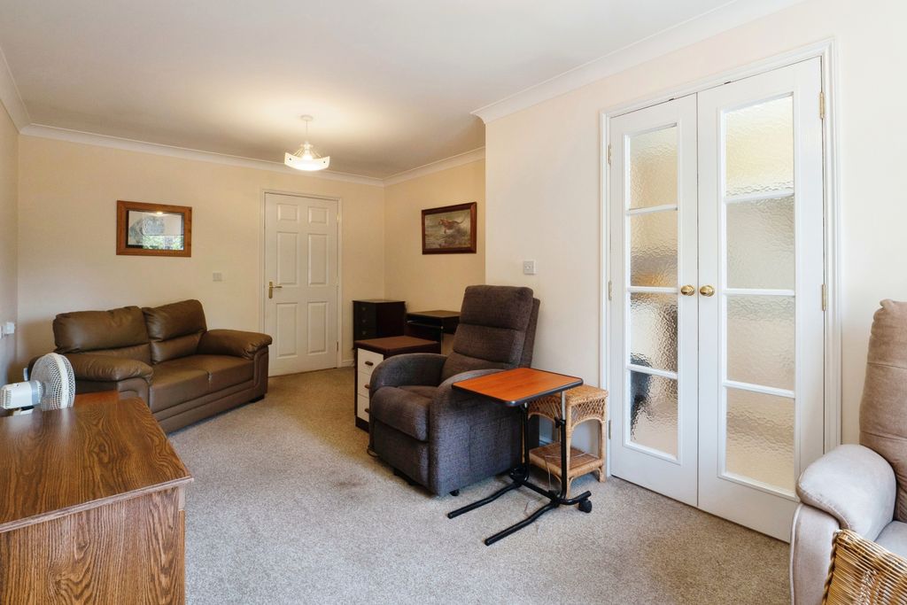 Property photo 3 of 12 Living Room