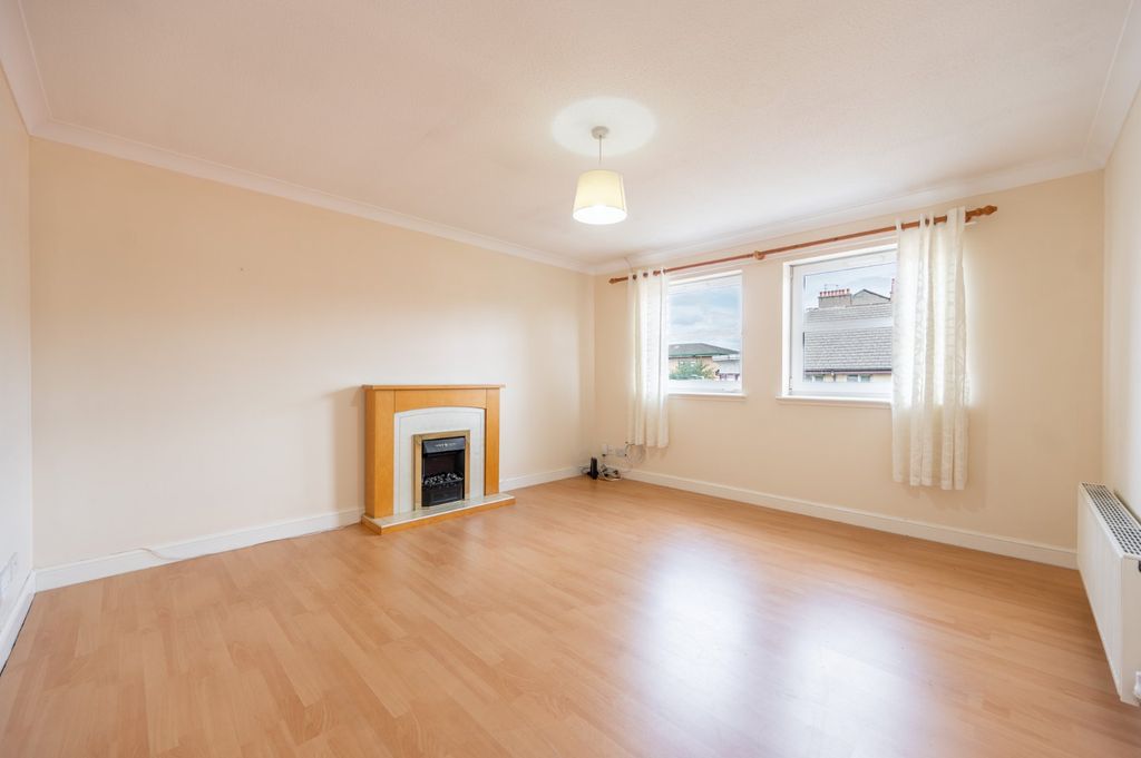 Property photo 2 of 11 Picture No. 14