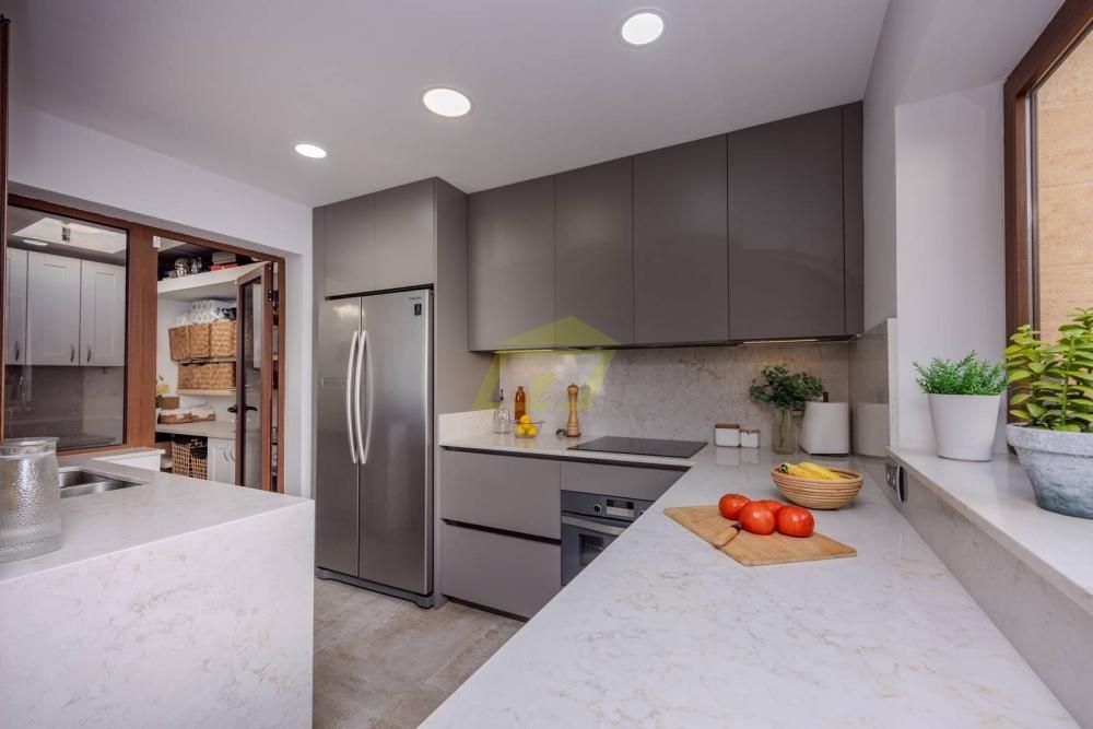 Property photo 3 of 30