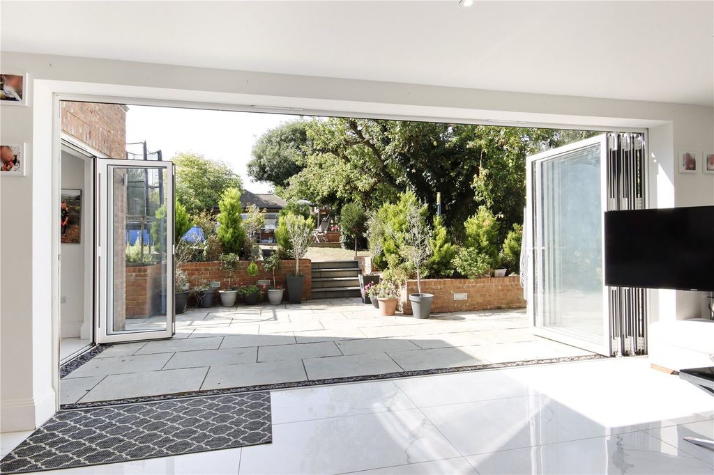 Property photo 3 of 9 Patio