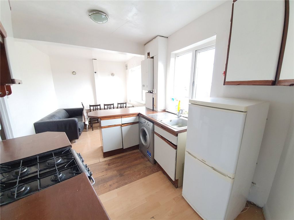 Property photo 3 of 4 Picture No. 04