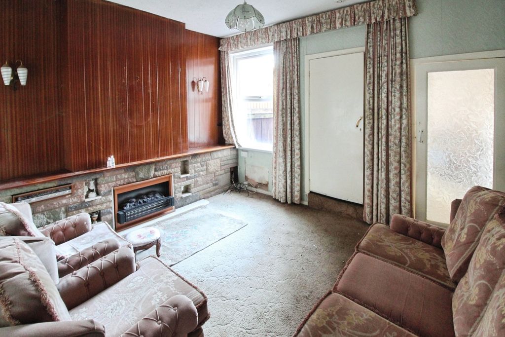 Property photo 2 of 10 Picture No. 04