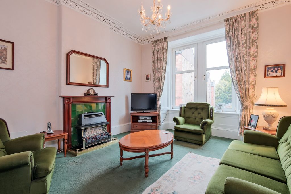Property photo 2 of 18 5092684