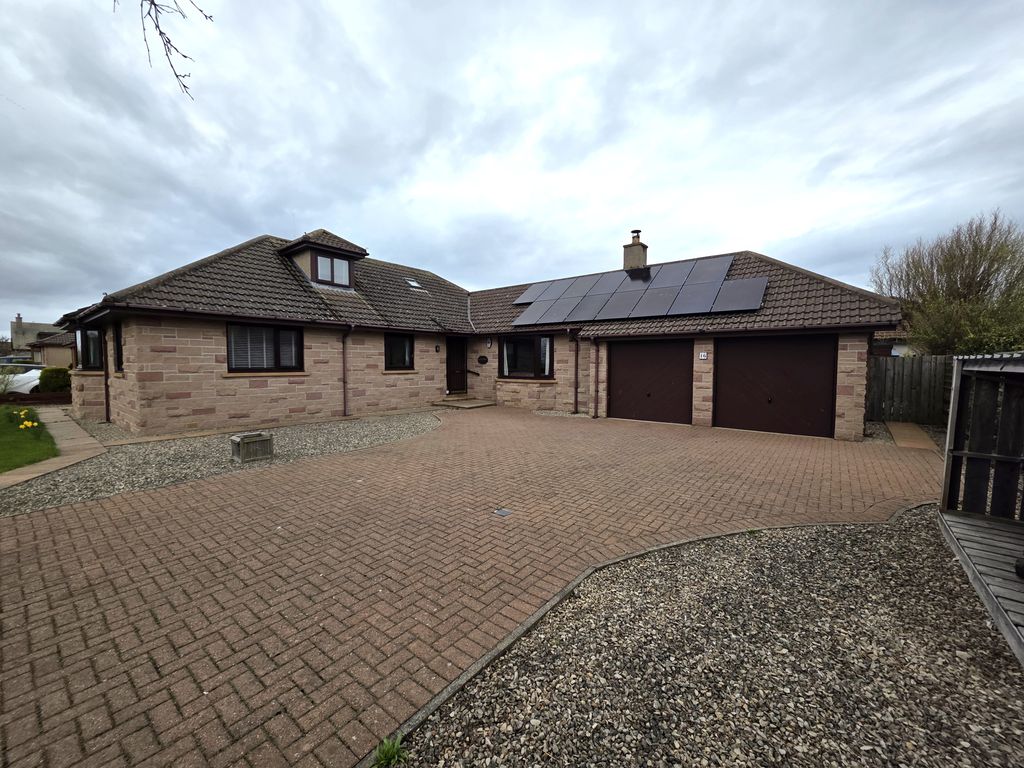 Property photo 1 of 29