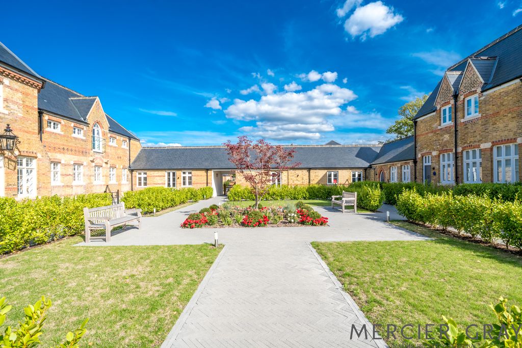 Property photo 2 of 28 Photo 1