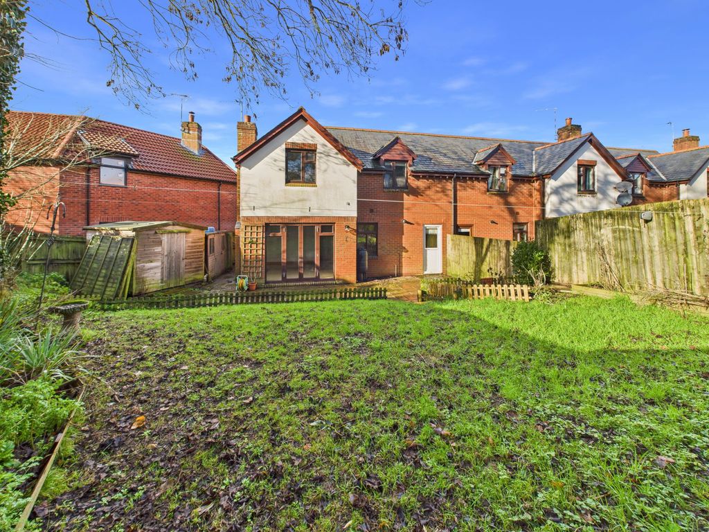 Property photo 3 of 22