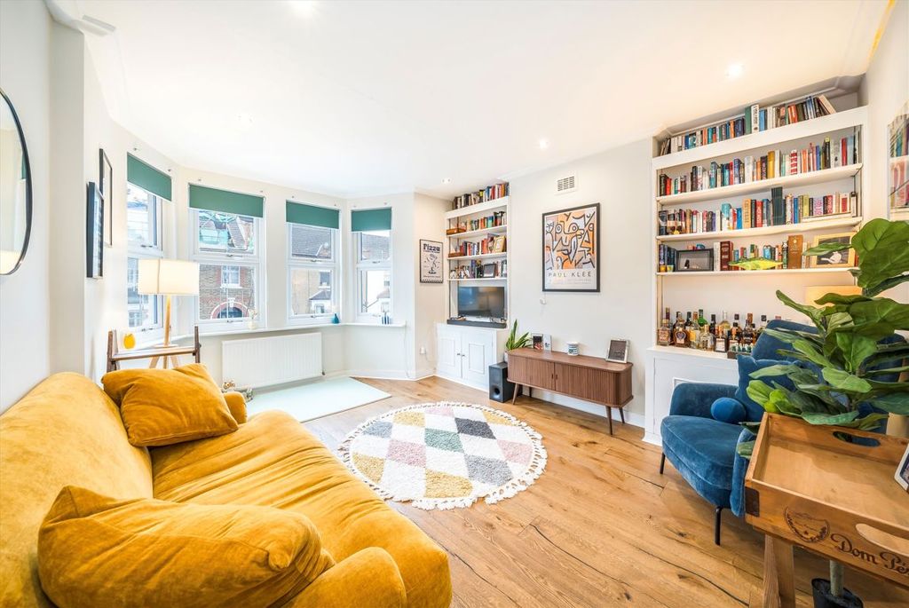 Property photo 2 of 7