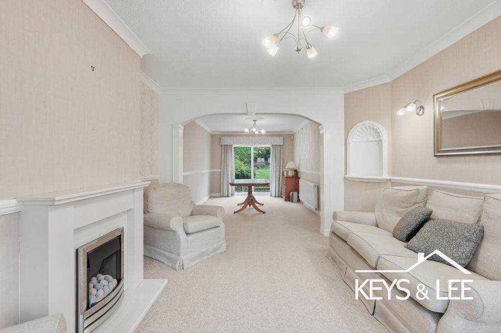 Property photo 3 of 17 3158474