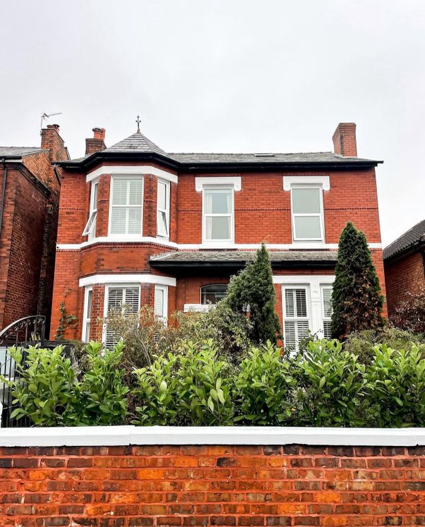 Property photo 1 of 21