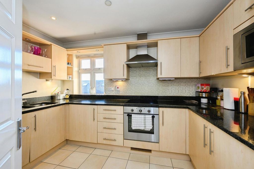 Property photo 3 of 17 Pbox-Img.Jpg