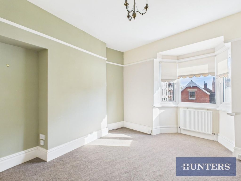 Property photo 3 of 24 Cam05333G0-Pr0277-Still019.Jpg