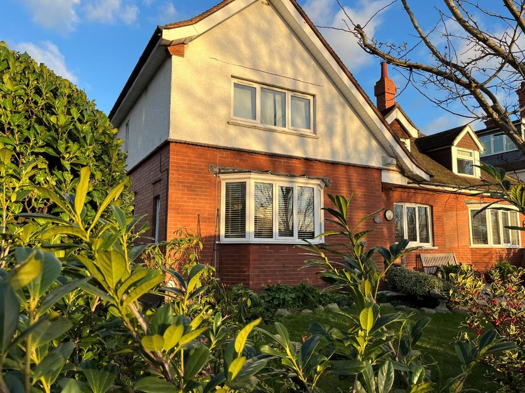 Property photo 1 of 9 Front 3.Jpg