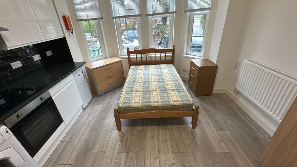 Property photo 3 of 12 Property