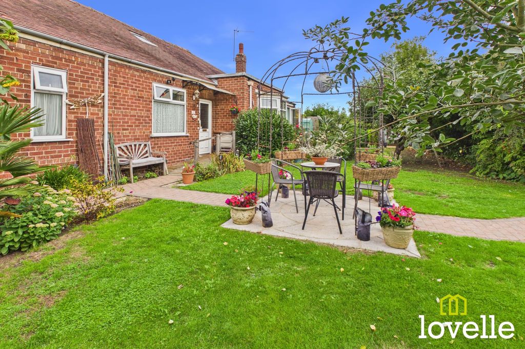 Property photo 3 of 31