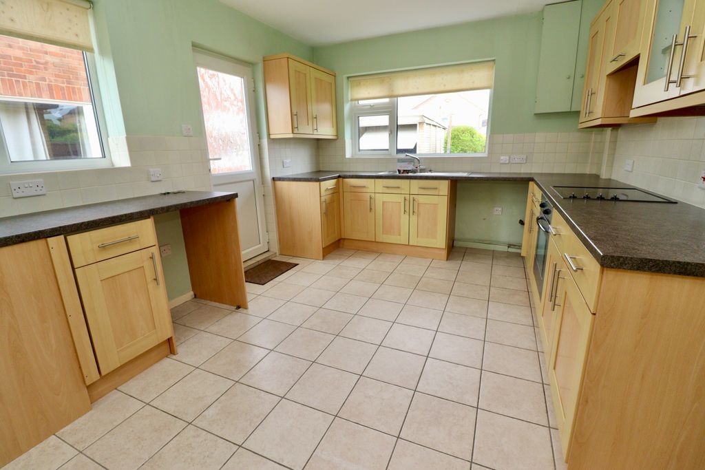 Property photo 2 of 15 Img_5053