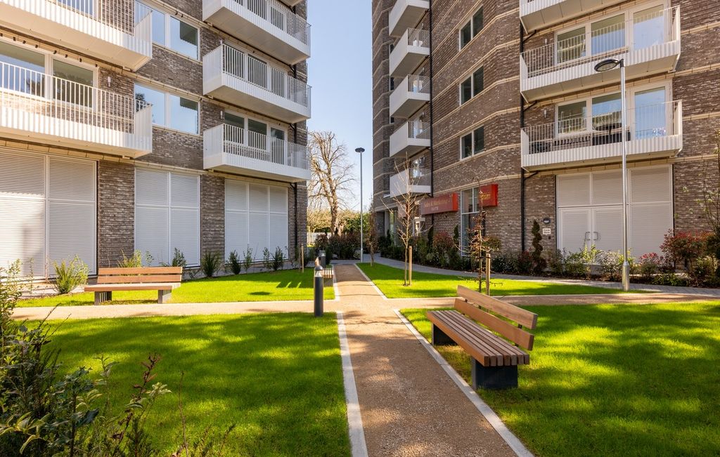 Property photo 1 of 13 Fairview New Homes - Zoopla -