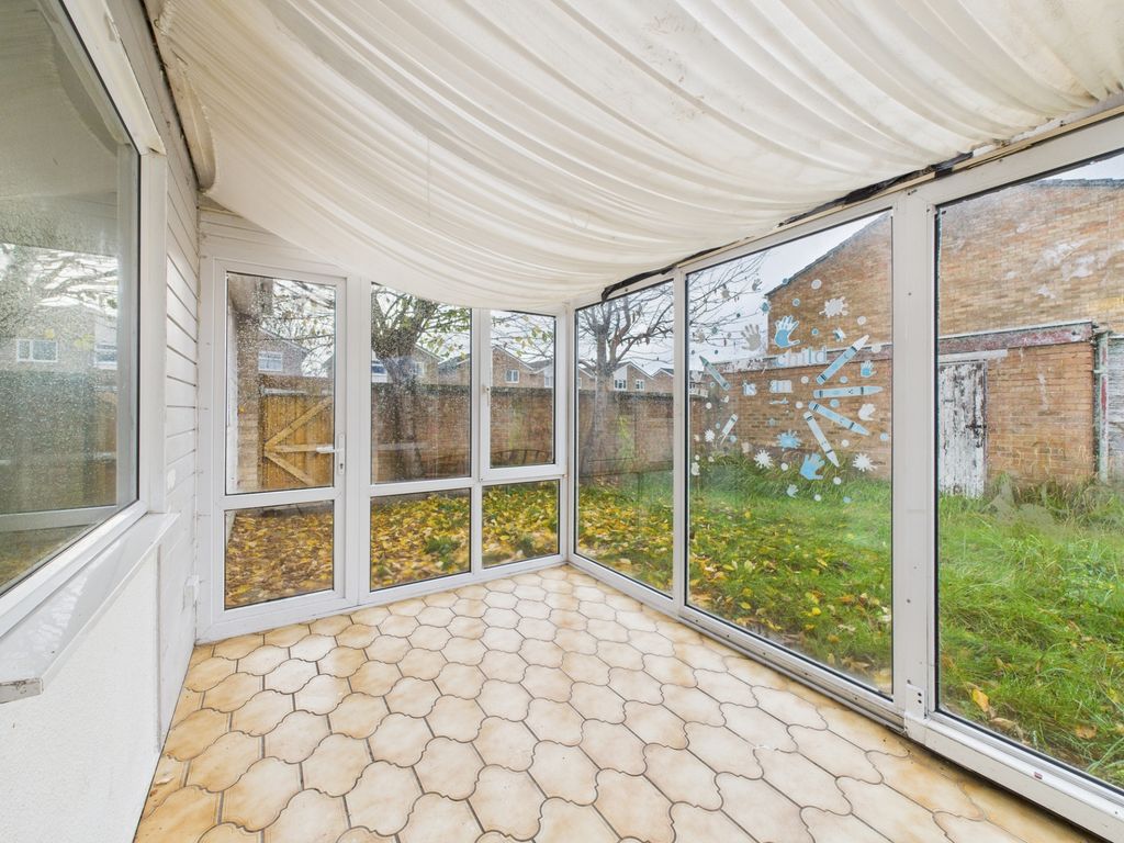 Property photo 3 of 15 Conservatory