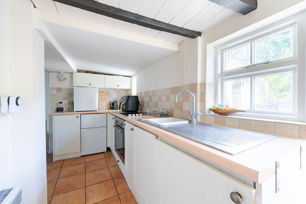 Property photo 3 of 12