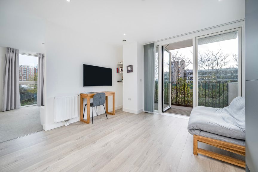 Property photo 3 of 12 53776 Hi Res (8).Jpg