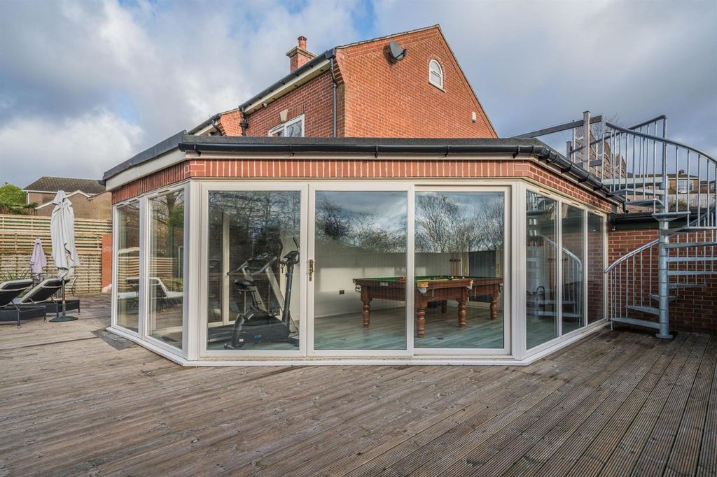 Additional image 8 of 4 bed detached house for saleHaywards Close, Glossop SK13