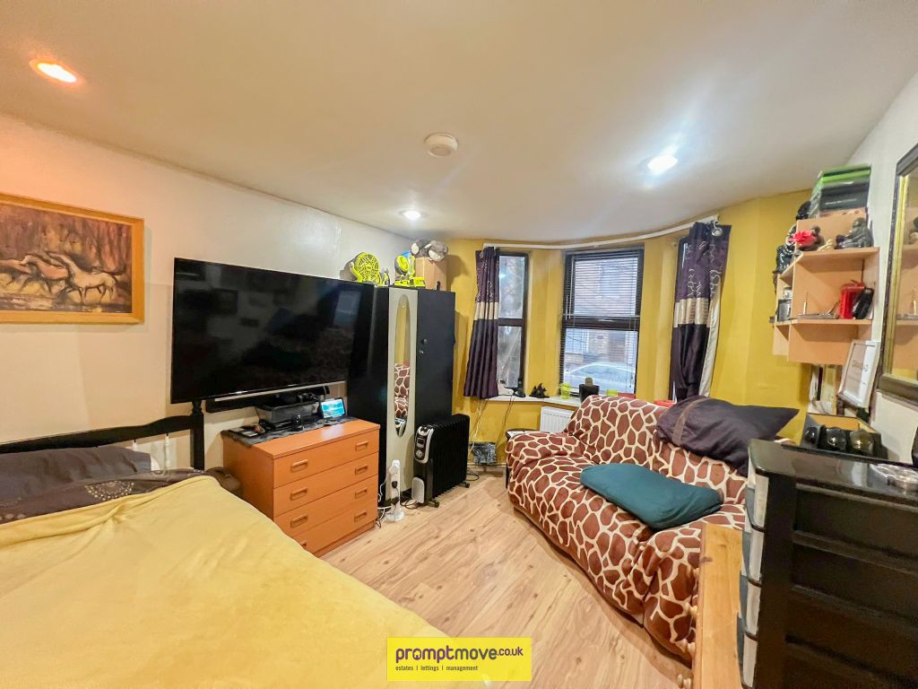 Property photo 1 of 3 Na