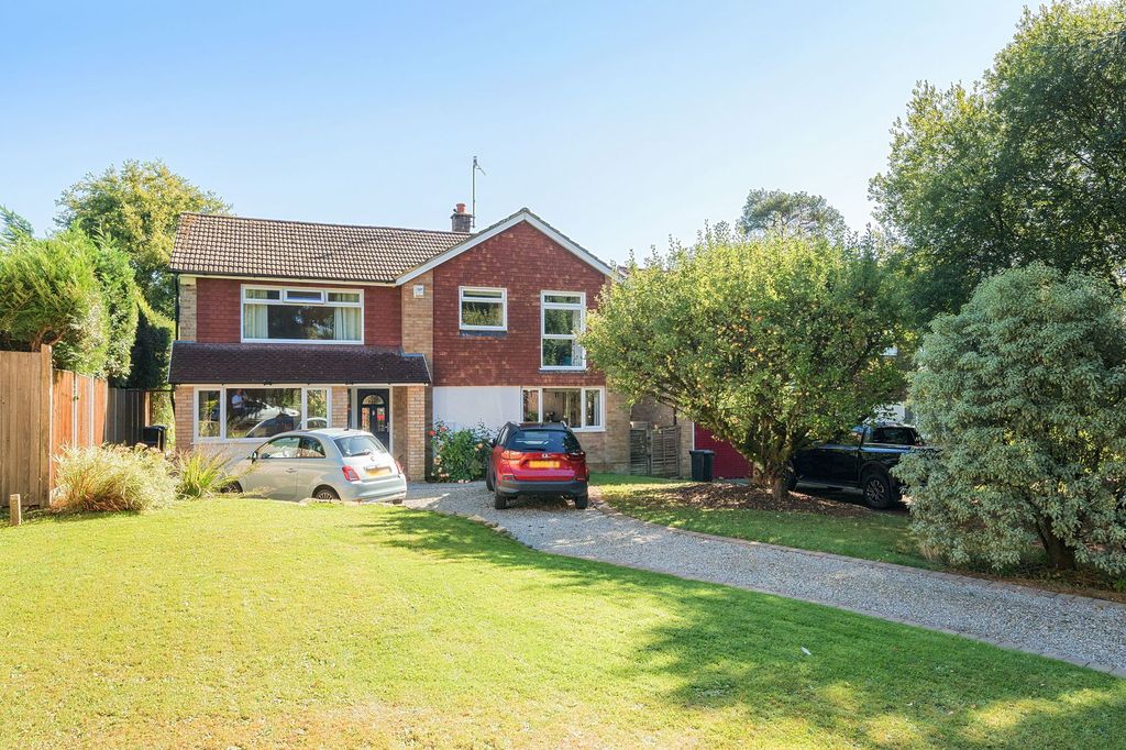 Property photo 1 of 36