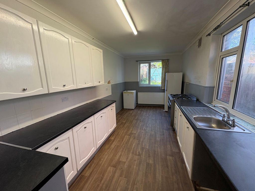 Property photo 2 of 11 Image