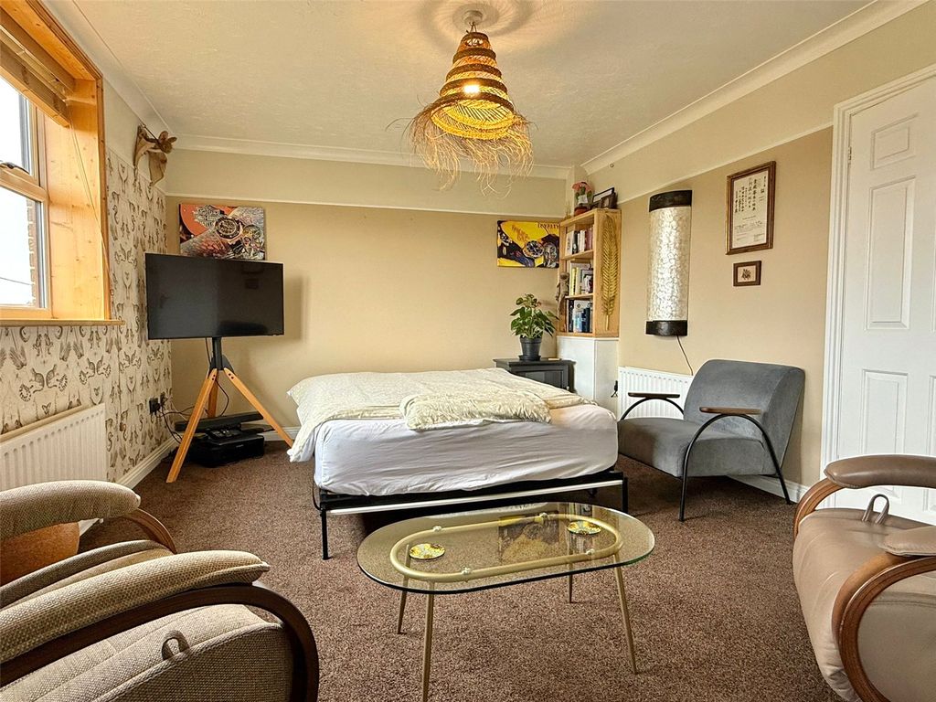 Additional image 5 of 1 bed flat for saleKeyhaven Road, Milford On Sea, Lymington, Hampshire SO41