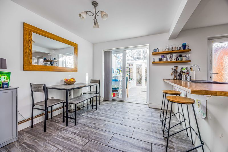 Property photo 3 of 20 Photo 10