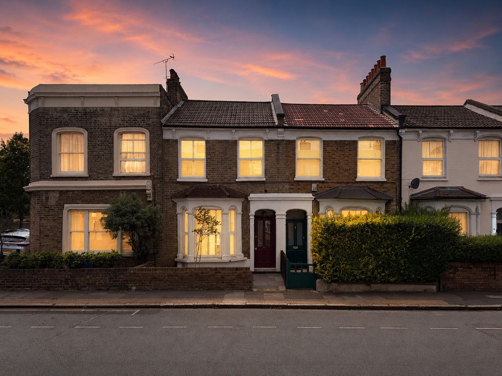 Property photo 1 of 33