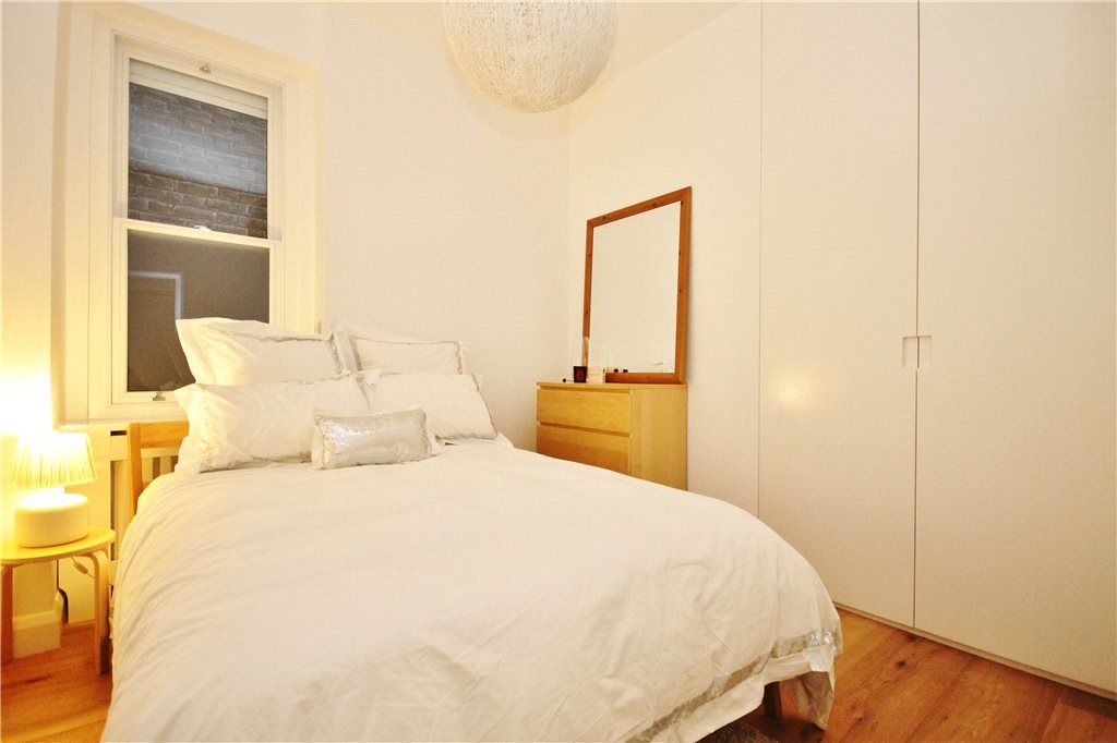 Property photo 2 of 16 Bedroom
