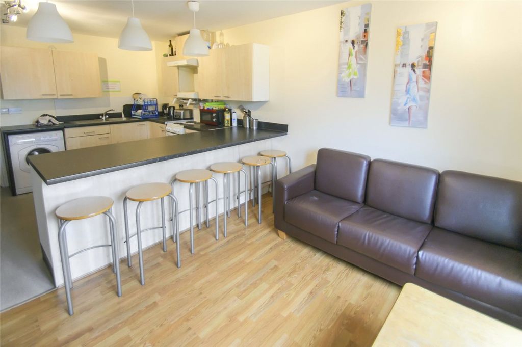Property photo 2 of 12 Picture No. 02