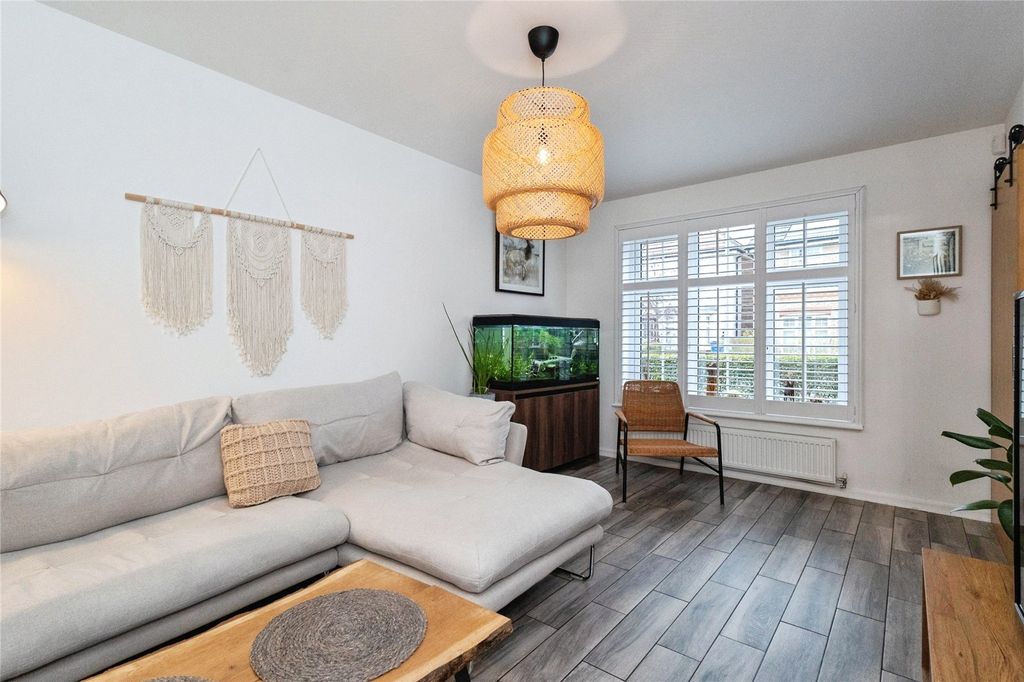 Property photo 3 of 20 Picture No. 24