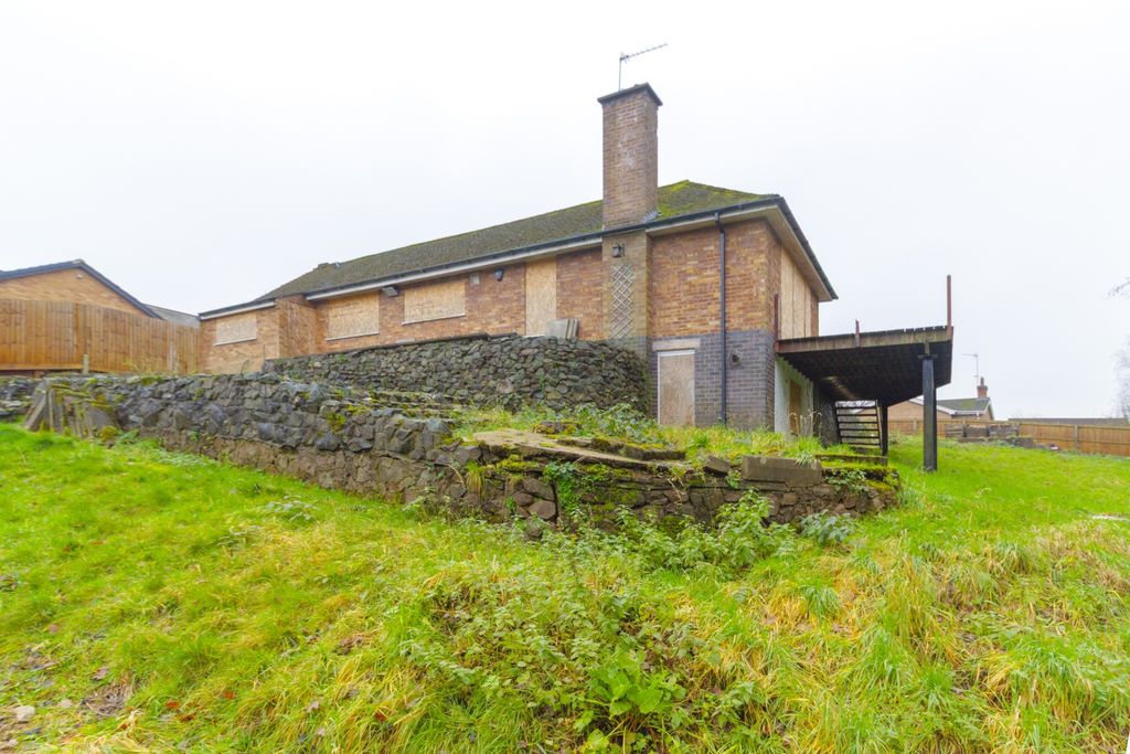 Property photo 1 of 14 Front View