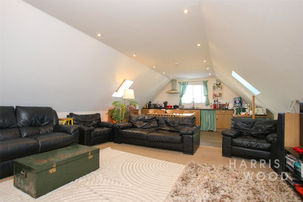 Property photo 3 of 11 Picture No. 13