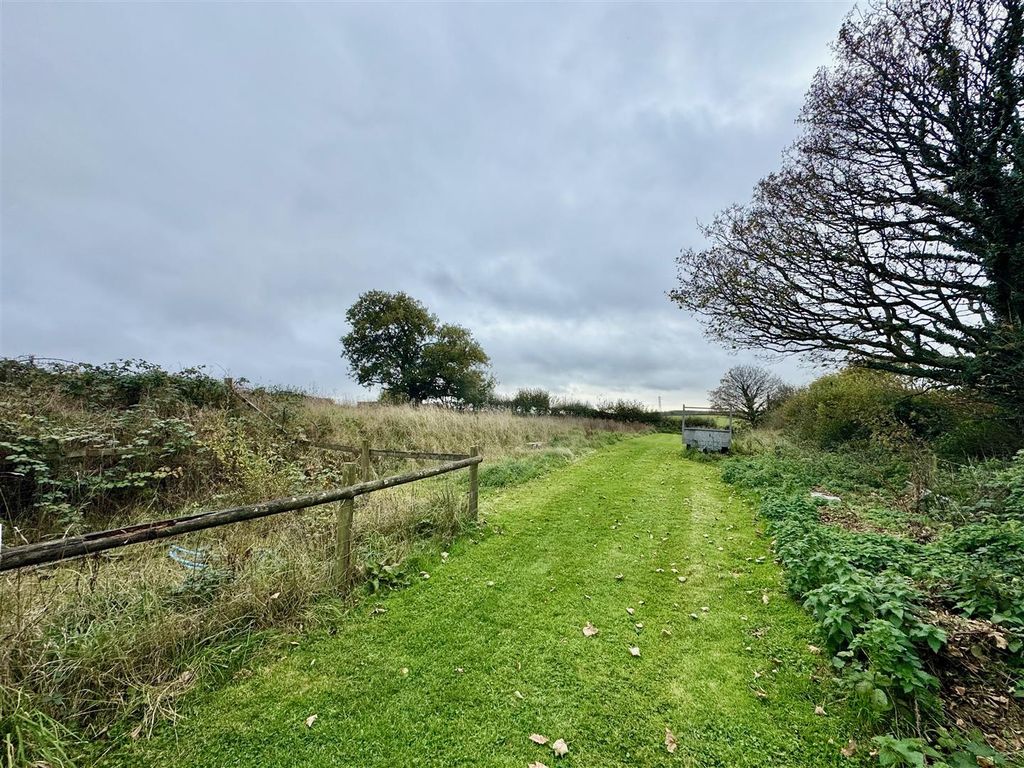 Property photo 3 of 34 Img_9625.Jpeg