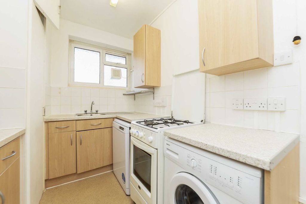 Property photo 2 of 4