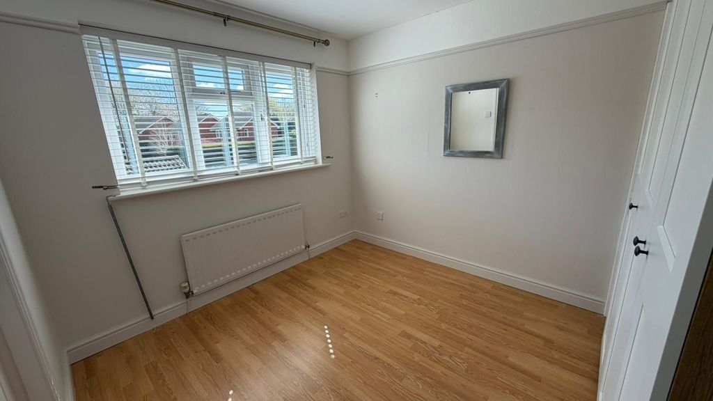 Additional image 5 of 4 bed detached house to rentMillers Vale, Cannock WS12