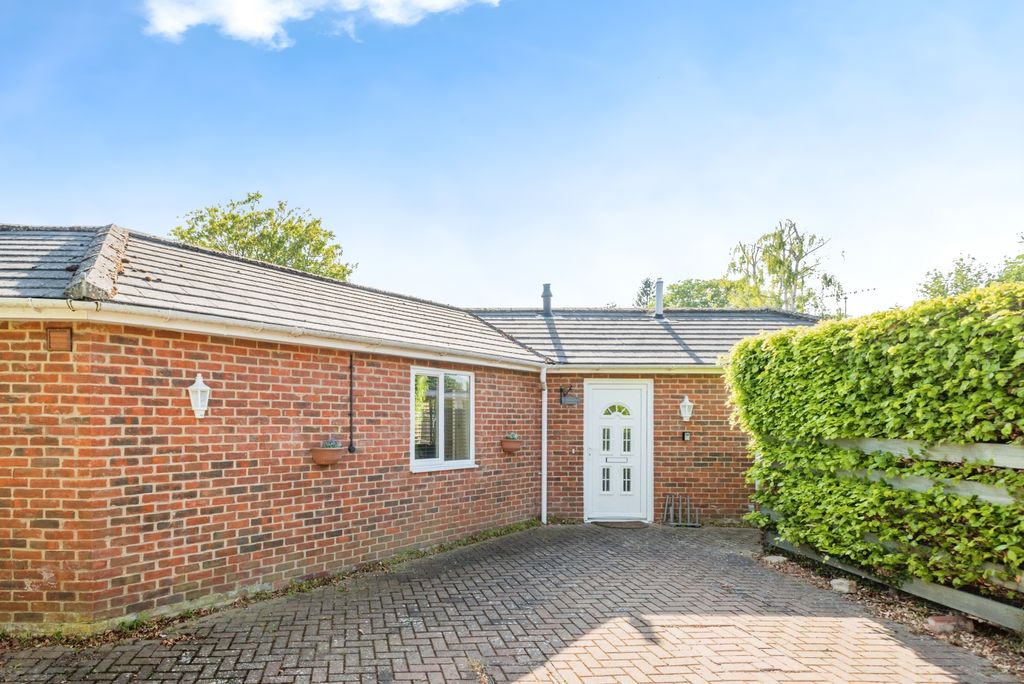 Property photo 2 of 11 Image